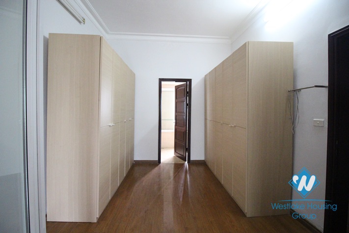 Beautiful house on the lakeside with splendid lakeview